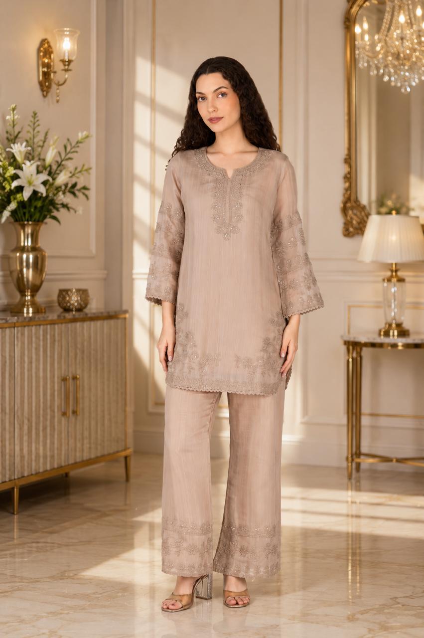 Beige Emroidered Kurta