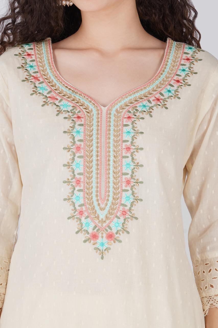 White Embrroidered Kurta Set